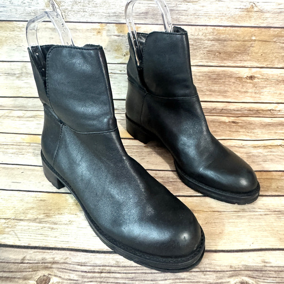 DKNY Womens Black Leather Split Shaft Classic Minimalist Ankle Boots 6.5M - Picture 1 of 8